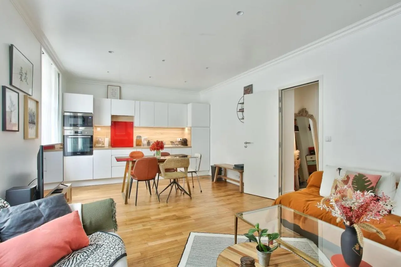 Charming Apartment For 3 - Paris 16E 0*,  프랑스